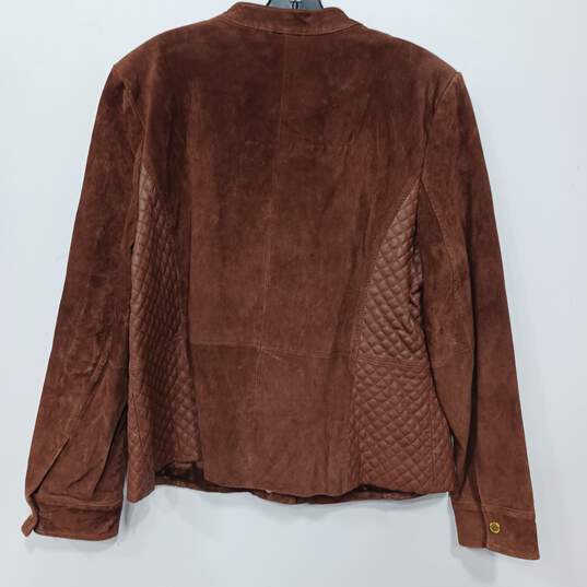 Women’s Isaac Mizrahi Live! Suede w/Lamb Leather Quilted Details Jacket Sz 16 image number 2