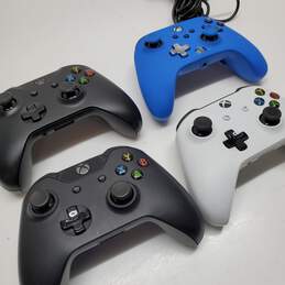 Lot of 4 Microsoft PowerA Xbox One Controllers Untested P/R alternative image