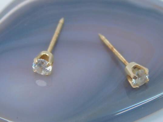 14K Gold 0.22 CTTW Round Diamond Stud Earrings 0.5g image number 3