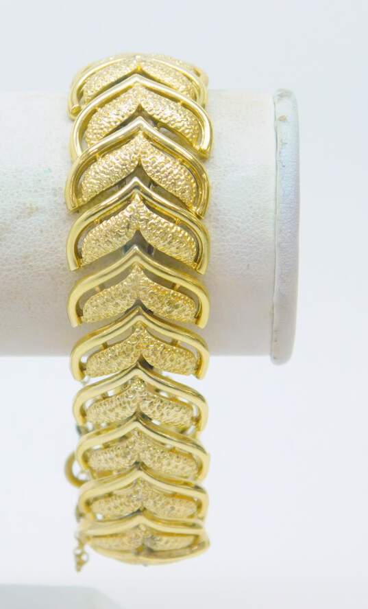 Vintage Coro Goldtone Textured & Smooth Fish Bone Chevron Linked Bracelet 43.9g image number 3