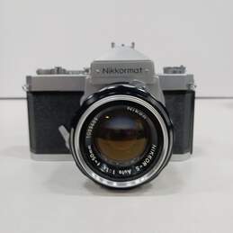 Black & Gray 35mm Camera w/ Leather Case alternative image