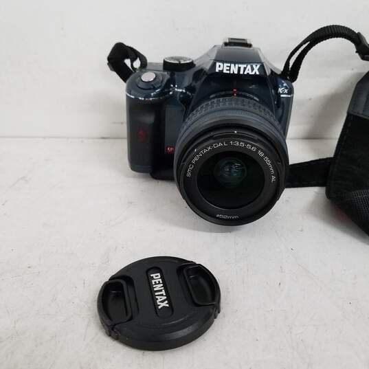 UNTESTED PENTAX K-x DAL 18-55mm AL Digital SLR Camera & Lowepro sling Bag image number 2