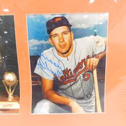 HOF Brooks Robinson Autographed Gold Glove Display Baltimore Orioles alternative image