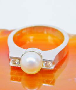 14K White Gold Pearl 0.22 CTTW Diamond Side Stones Ring 5.7g alternative image