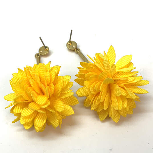 Designer J. Crew Gold-Tone Yellow Flower Fashionable Dangle Earrings image number 2