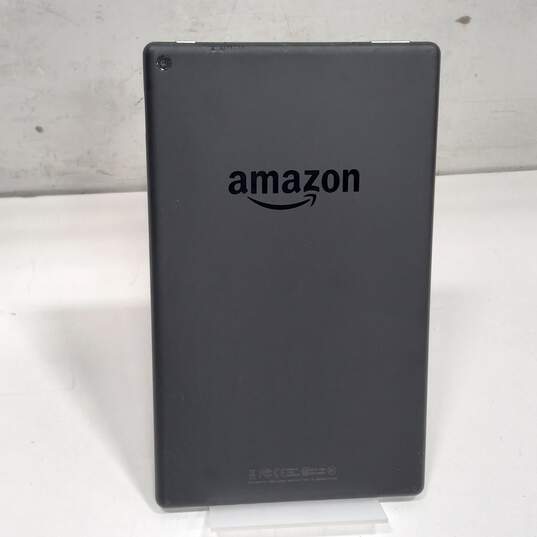 Amazon Kindle Fire HD 10 (7th Gen) image number 3