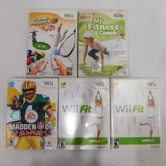 Nintendo Wii w/4 Games image number 5