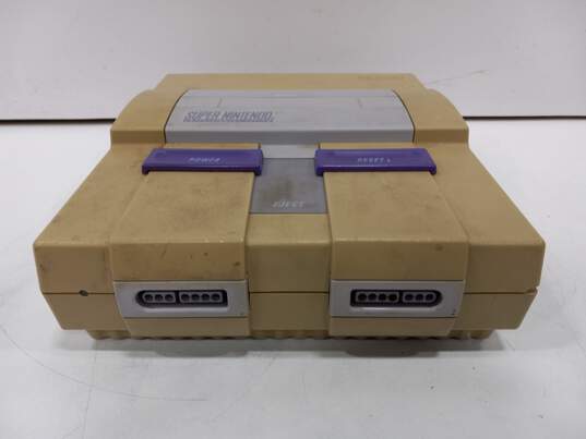 Super Nintendo Entertainment System SNES image number 2