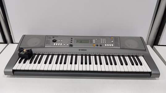 Yamaha Electric Keyboard Model YPT-310 image number 1