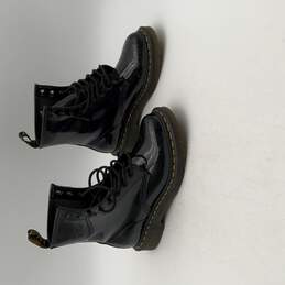 Dr. Martens Womens 11821 Black Leather Round Toe Lace Up Ankle Combat Boots Sz 7