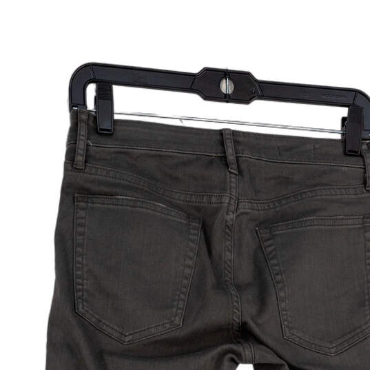 NWT Womens Gray Denim Medium Wash 5-Pocket Design Skinny Leg Jeans Size 27 image number 4