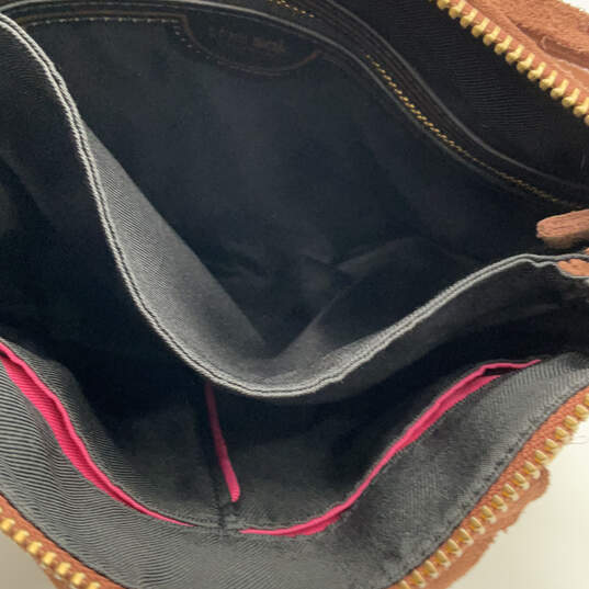 Womens Brown Leather Inner Zip Pocket Adjusable Strap Crossbody Bag image number 5