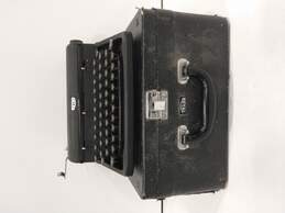 Vintage Royal Typewriter in Case