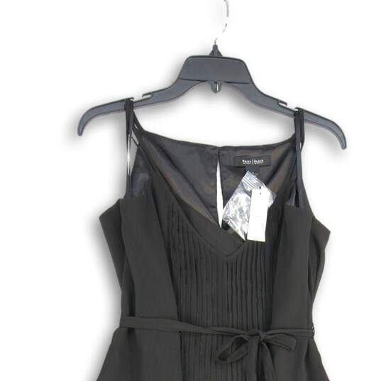 NWT Womens Black Pleated Sleeveless V-Neck Knee Length A-Line Dress Size 8 image number 3