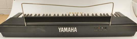VNTG Yamaha Brand PSR-31 Model Electronic Keyboard image number 3