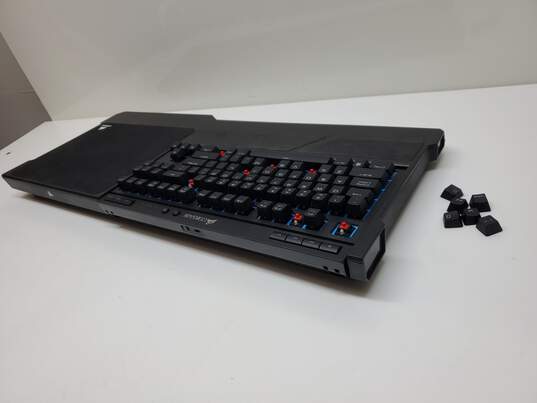 Bundle Untested Corsair Wireless Gaming Lapboard + Mechanical Keyboard K63 image number 2