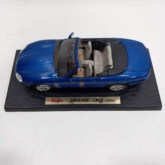 Toy Model Jaguar Car In Box image number 2