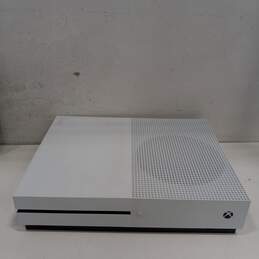 Microsoft Xbox One S White Console Gaming Bundle alternative image