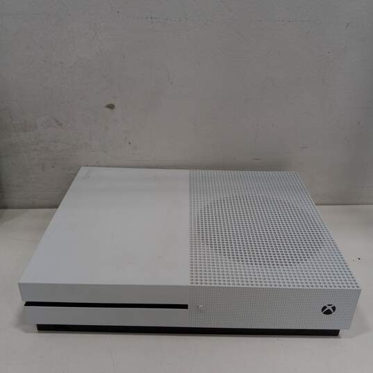 Microsoft Xbox One S White Console Gaming Bundle image number 2
