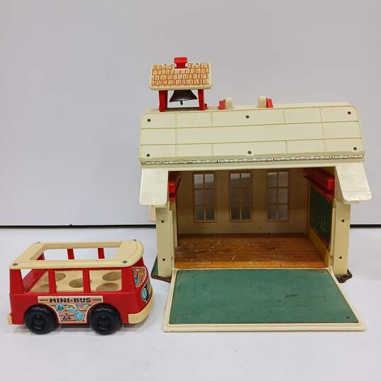 Fisher-Price Family Play School Playset & Mini Bus image number 1