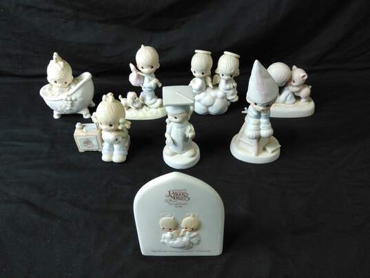 Bundle of 8 Ceramic Figurines image number 1