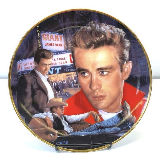 4 Assorted Marilyn Monroe & James Dean Limited Collector's Wall Art Plates image number 6