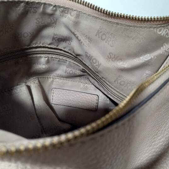 Michael Kors Pebble Grain Tan/Beige Shoulder Handbag image number 4