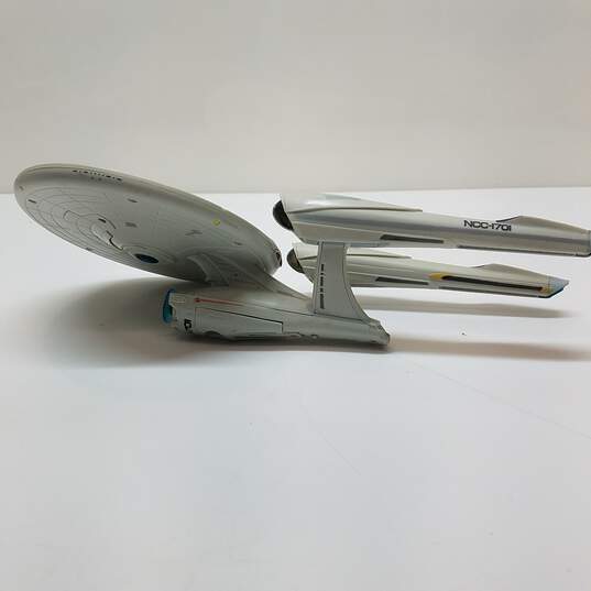 Star Trek U.S.S. Enterprise Toy Vehicle image number 3