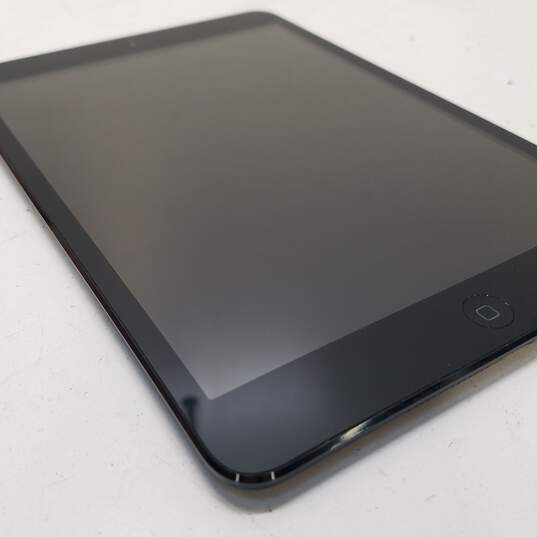 Apple iPad Mini (A1432) 1st Generation - Black image number 2