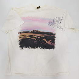 Mike Pinder Signed Moody Blues T-Shirt