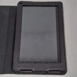 Amazon Kindle Fire Tablet DO1400 8GB 7" with case alternative image