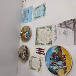 Bundle of Five Collector Plates in Original Boxes alternative image