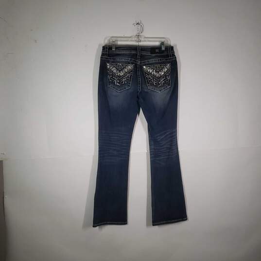 Womens Regular Fit Medium Wash 5 Pocket Design Denim Bootcut Jeans Size 31 image number 2