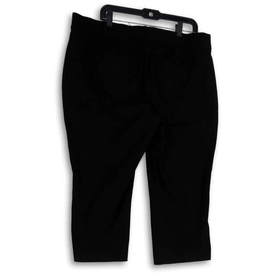 Womens Black Flat Front Pockets Regular Fit Straight Leg Capri Pants Sz 16 image number 2