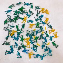 Tim-Mee Lot of Plastic Army Soldiers & Military Vehicles alternative image