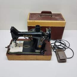 Vintage Singer 99K Sewing Machine P/R