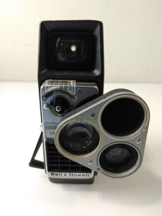 Bell & Howell 8mm Camera w/Brown Leather Case image number 2