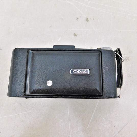 VNTG Kodak Brand Senior Six-16 Model Film Camera w/ Case and Manual image number 3