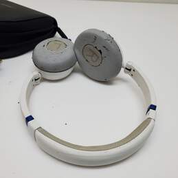 BOSE *Untested P/R* Soundtune Over Ear Headphones Wired White alternative image