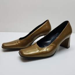 Bally Gold Patent Leather Heels Size 9.5 alternative image