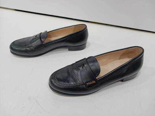 Prada Women's Black Size 7 Shoes image number 3
