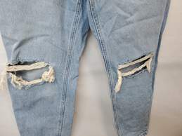 Wm TOPSHOP High-Rise Mom Distressed Blue Jeans Sz W30 x L28 Petite W/Tags alternative image