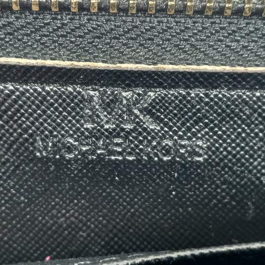 Michael Kors Black Rectangle Zipper Wallet image number 5