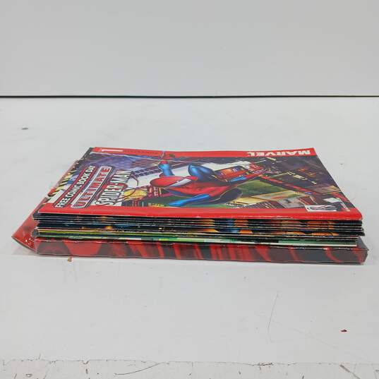 Bundle of 10 Assorted Marvel Comic Books image number 3