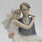 Lladro Over The Threshold #5282 Bride And Groom Wedding Figurine image number 6