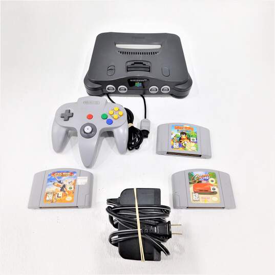 Nintendo 64 w/ 3 games and 1 controller image number 1