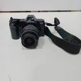 Minolta Maxxum 7000i Film Camera w/Sigma Zoom Lens & Flash in Bag alternative image