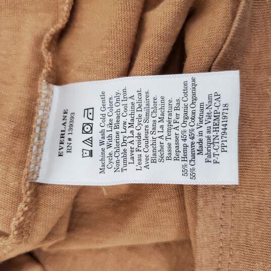 Lot of 2 NWT Everlane T-Shirts Black & Brown sz M image number 5