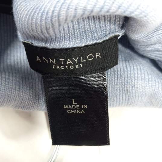 Ann Taylor Factory Light Blue Thin/Light Weight Turtle Neck Sweater Size L NWT image number 3