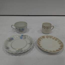 Vintage Teacups & Saucers Assorted 4pc Lot alternative image